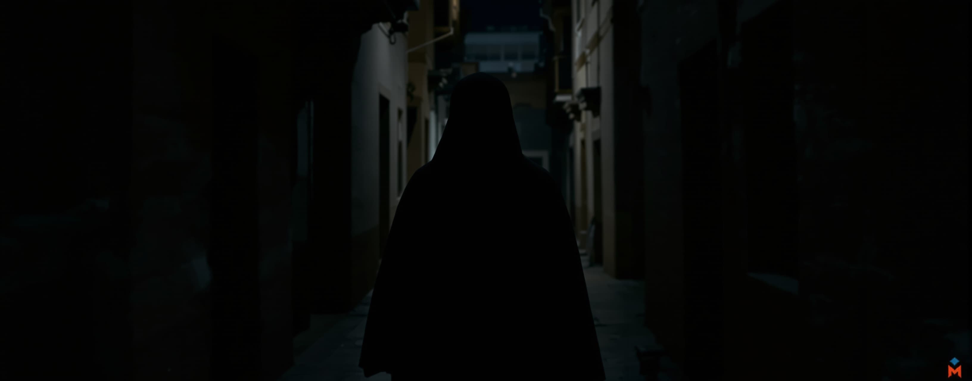 Scene 01 — 00:00–00:10

Visual: ঘুটঘুটে অন্ধকারে প্রাচীন মদি...