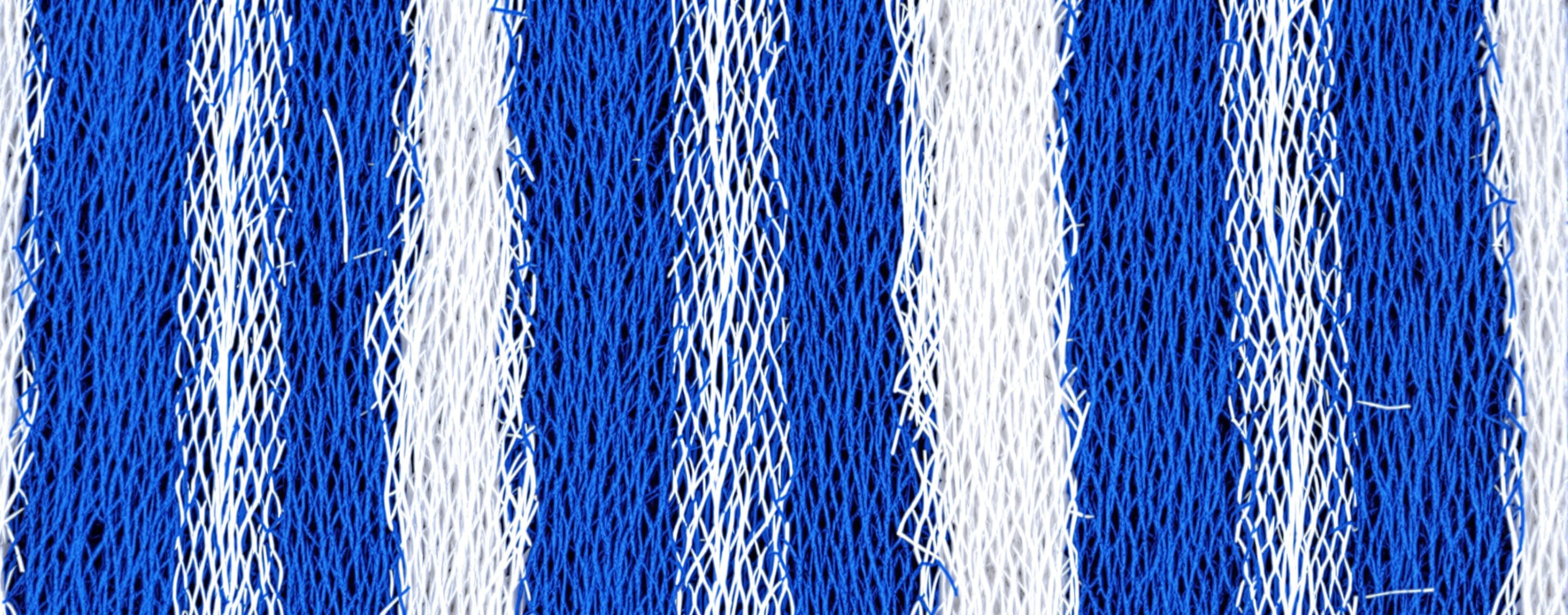A robe takes 2 bolts of blue fiber and half that much white ...