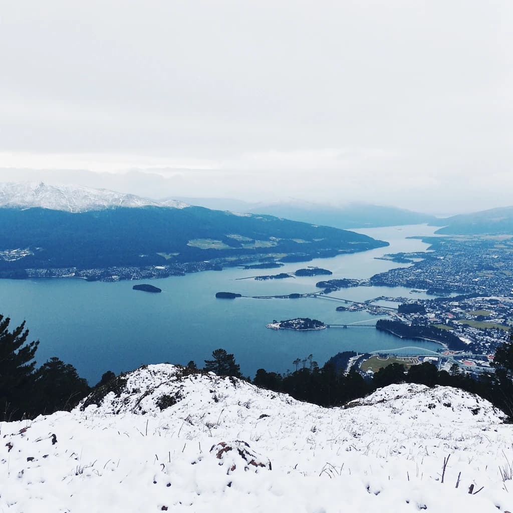 Queenstown's Lake Wakatipu, viewed from the top of Queenstown Hill after a snowstorm just dusted the top of Cecil's Peak